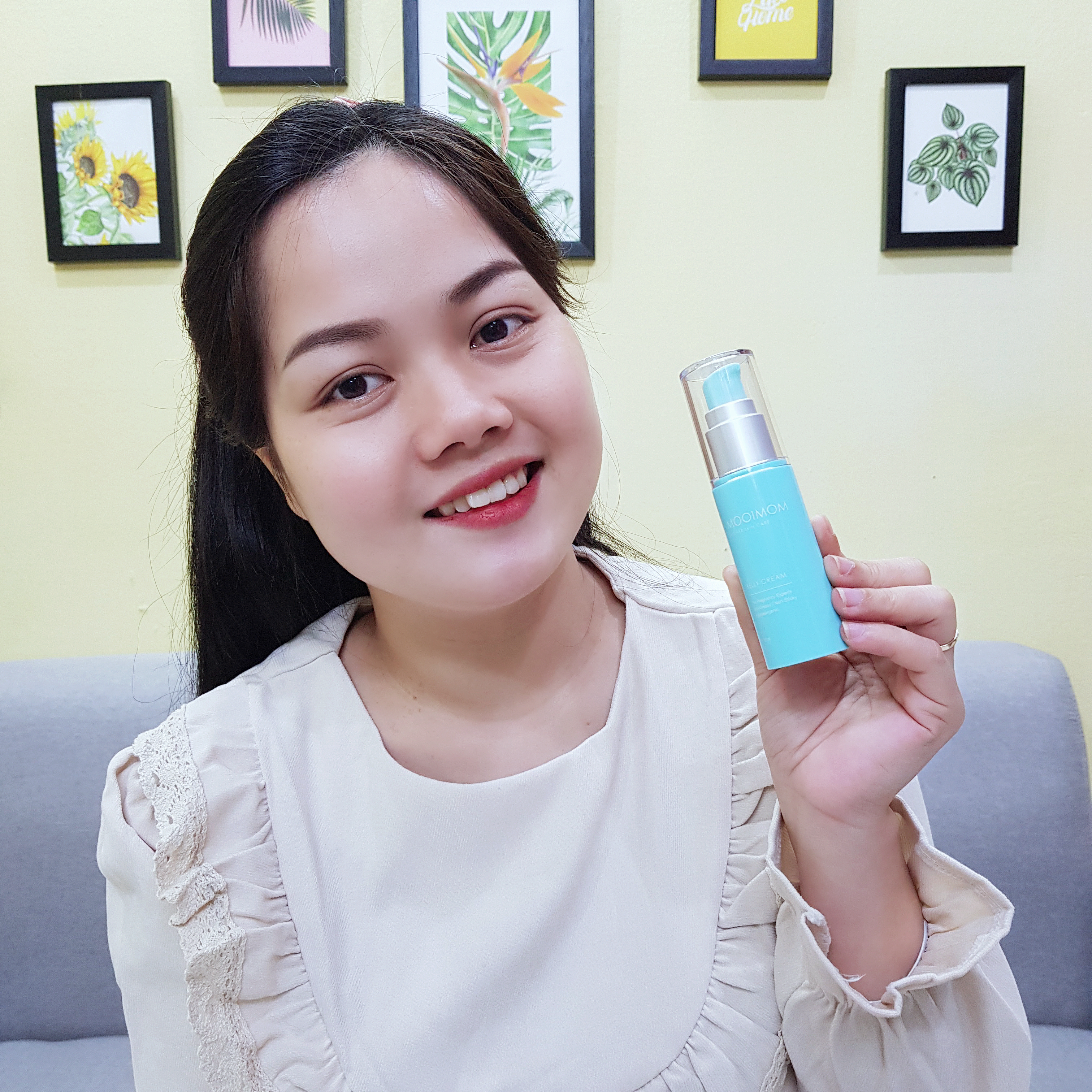 Kem nhanh thấm, không hề rít trên da mình.